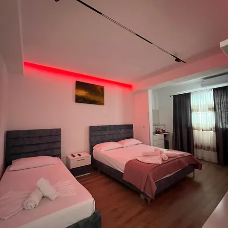 Lovely One-Bedroom Apartment With Bbq-Grill! Sarande Exterior photo
